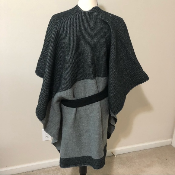 World Market Blanket Wrap Self Tie Cape Gray - Picture 4 of 5